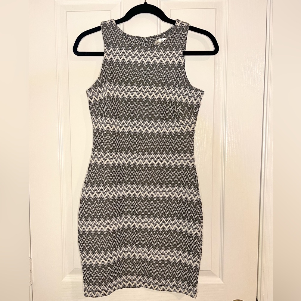 Black & White Mini Dress size S